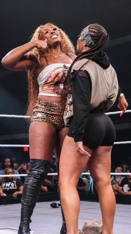 femalelockerrooms2025 7 24 9.57.954 story156e8c6298bd38e5