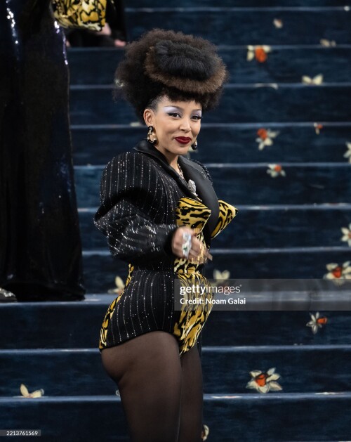 NEW YORK, NEW YORK - MAY 05: Doja Cat attends the 2025 Met Gala celebrating "Superfine: Tailoring Black Style" at Metropolitan Museum of Art on May 05, 2025 in New York City. (Photo by Noam Galai/GC Images)