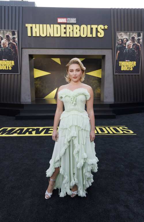 florence pugh thunderbolts la 413fbba0179ee62a9