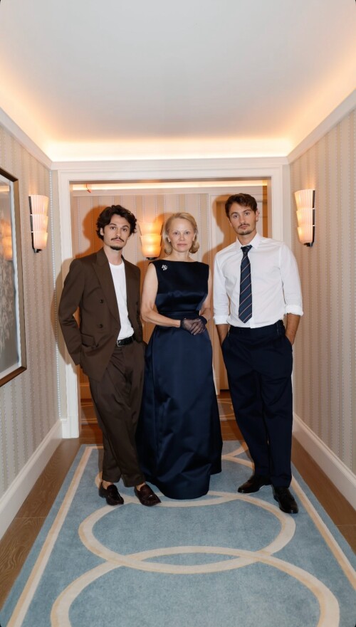 fmfmmffmf3f18a815dbb0fcf8