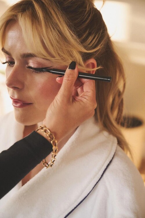 for harpers bazaar june 2023 v0 zja0xfz9r3zc1a8b1daa5d527bcca