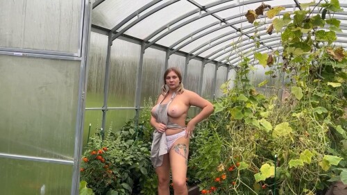 frame 00188909f6b9b995f87a