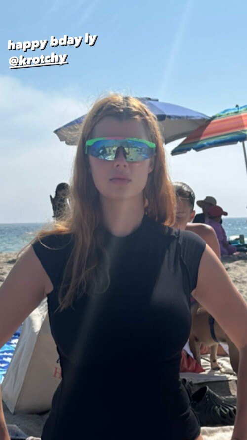 friendswithyou 000195b4fa498a769120