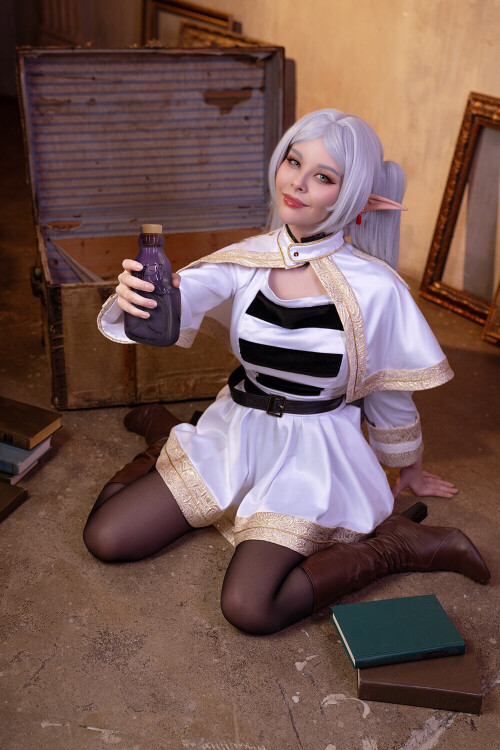 frieren cosplay by disharmonica dgx44fh fullview6db59323085b59963
