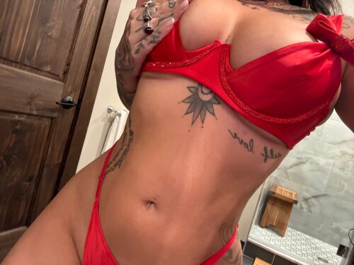 full2b300e93b7e2da8de