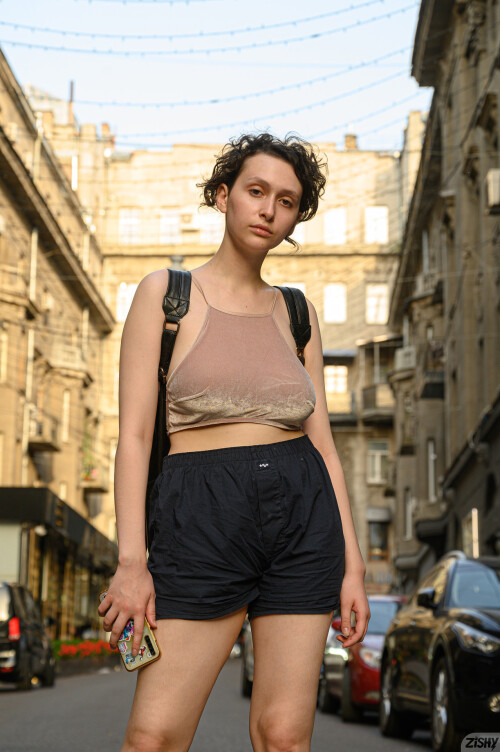 full_006_796010445223455625022e27641a143e