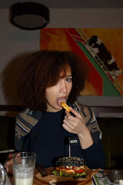 full_024_14045064661421408fddb3384812b0bf