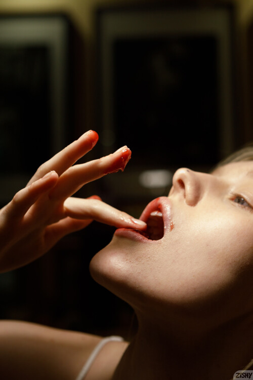 full_028_15302093301648562f909fe981c77657