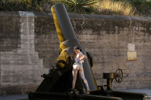 full_034_21370507323759