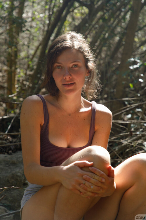 full_051_7617160443165238e096d5a2453b3a40