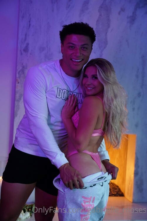 gabrielle moses 3334576623524 source 25343ee1d0d9912604