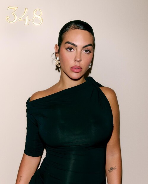 georginagio 172545001063500857a407b50cc06