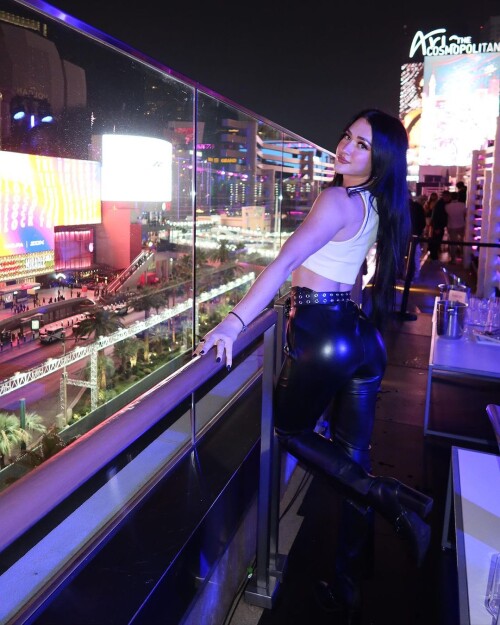 get 10f9371dbb64ea7b74