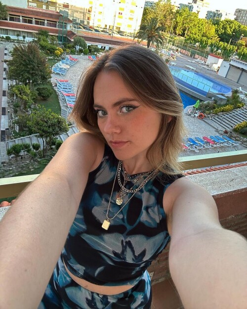 get 8dcc6472e624e2007