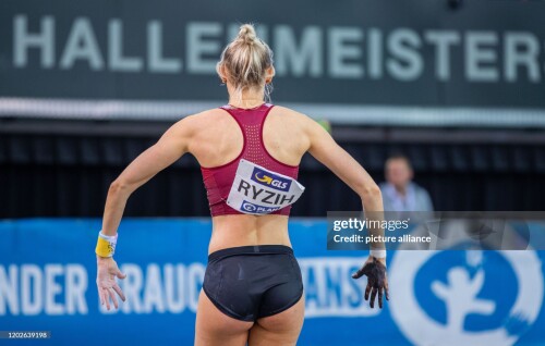 22 February 2020, Saxony, Leipzig: Athletics/hall: German championship, pole vault, women: Lisa Ryzih (Ludwigshafen) cheers after her victory jump. Ryzih wins with a height of 4.45 m in the pole vault. Photo: Jens B?ttner/dpa-Zentralbild/dpa (Photo by Jens B?ttner/picture alliance via Getty Images)