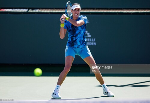 INDIAN WELLS, CALIFORNIA - MARCH 09: Garbine Muguruza of Spain practices before the start of the BNP Paribas Open on March 09, 2022 in Indian Wells, California. (Photo by TPN/Getty Images)