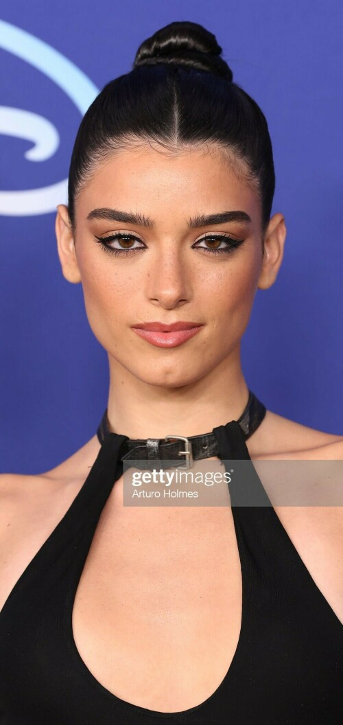 NEW YORK, NEW YORK - MAY 17: Dixie D'Amelio attends the 2022 ABC Disney Upfront at Basketball City - Pier 36 - South Street on May 17, 2022 in New York City. (Photo by Arturo Holmes/WireImage)