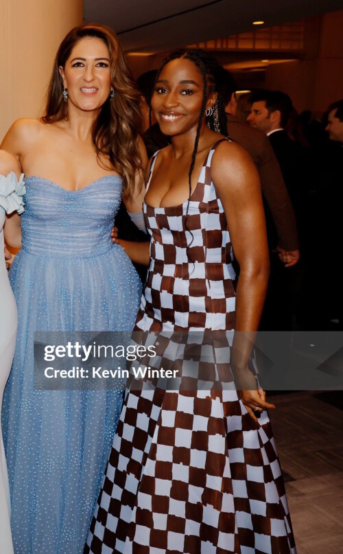 LOS ANGELES, CALIFORNIA - FEBRUARY 26: (L-R) Caitlin Reilly, Megan Stalter, Lisa Gilroy, D'Arcy Carden and Ayo Edebiri attend the 29th Annual Screen Actors Guild Awards at Fairmont Century Plaza on February 26, 2023 in Los Angeles, California. (Photo by Kevin Winter/Getty Images)