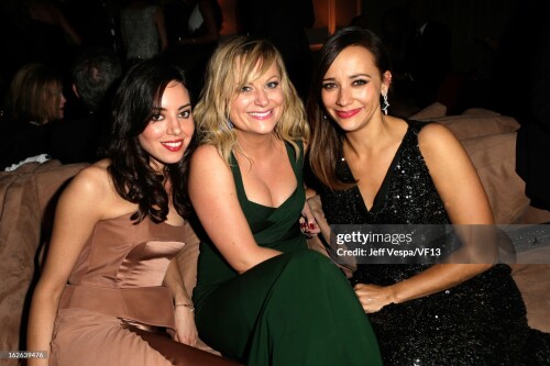 WEST HOLLYWOOD, CA - FEBRUARY 24:  (EXCLUSIVE ACCESS SPECIAL RATES APPLY; NO NORTH AMERICAN ON-AIR BROADCAST UNTIL FEBRUARY 28, 2013) (L-R) Actress Aubrey Plaza, Amy Poehler, and Rashida Jones attend the 2013 Vanity Fair Oscar Party hosted by Graydon Carter at Sunset Tower on February 24, 2013 in West Hollywood, California.  (Photo by Jeff Vespa/VF13/WireImage)