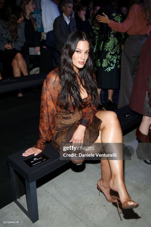 MILAN, ITALY - SEPTEMBER 18: Ashley Graham attends the Etro fashion show during the Milan Womenswear Spring/Summer 2025 on September 18, 2024 in Milan, Italy. (Photo by Daniele Venturelli/WireImage)