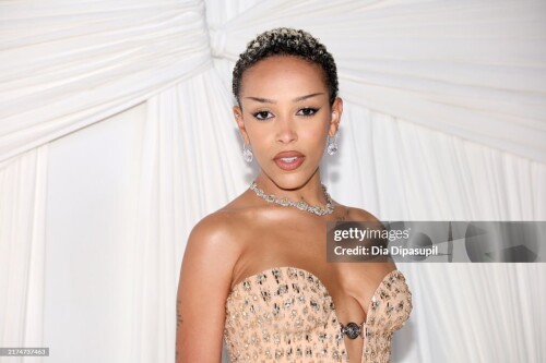 NEW YORK, NEW YORK - SEPTEMBER 26: Doja Cat attends the Clooney Foundation for Justice's The Albies at New York Public Library on September 26, 2024 in New York City.  (Photo by Dia Dipasupil/Getty Images)