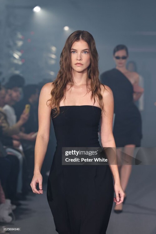 PARIS, FRANCE - SEPTEMBER 27: (EDITORIAL USE ONLY - For Non-Editorial use please seek approval from Fashion House) Barbara Palvin walks the runway during the Vetements Paris Womenswear Spring-Summer 2025 show as part of Paris Fashion Week on September 27, 2024 in Paris, France. (Photo by Peter White/Getty Images)