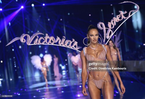 NEW YORK, NEW YORK - OCTOBER 15: Candice Swanepoel walks the runway for the Victoria's Secret Fashion Show 2024 on October 15, 2024 in New York City.  (Photo by Dimitrios Kambouris/Getty Images for Victoria's Secret)