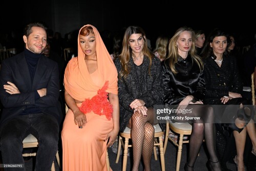 PARIS, FRANCE - JANUARY 27: (EDITORIAL USE ONLY - For Non-Editorial use please seek approval from Fashion House) (L-R) Derek Blasberg, Megan Thee Stallion, Bianca Brandolini d'Adda, Lauren Santo Domingo and Giovanna Battaglia Engelbert attend the Giambattista Valli Haute Couture Spring-Summer 2025 show as part of Paris Fashion Week on January 27, 2025 in Paris, France. (Photo by Kristy Sparow/Getty Images)