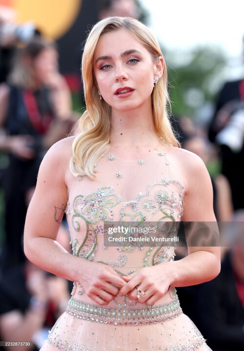 VENICE, ITALY - AUGUST 30: Clara Galle attends the "Frankenstein" red carpet during the 82nd Venice International Film Festival on August 30, 2025 in Venice, Italy. (Photo by Daniele Venturelli/WireImage)