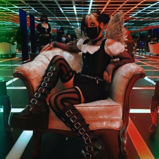 gianna.frankenstein---CF7tdTTBvl-_CF7tdP1BN9z