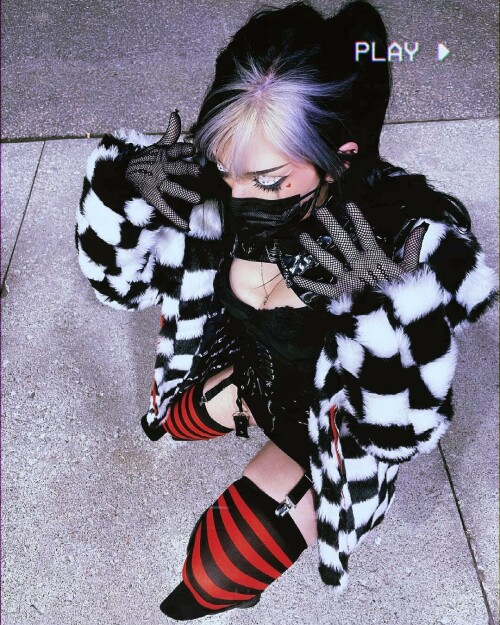gianna.frankenstein CPkKCu6B8MQ CPkKCrDByEX