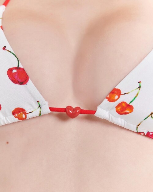 gigibeachbabes 2023 12 06T115154.000Z721106ad82b4067e