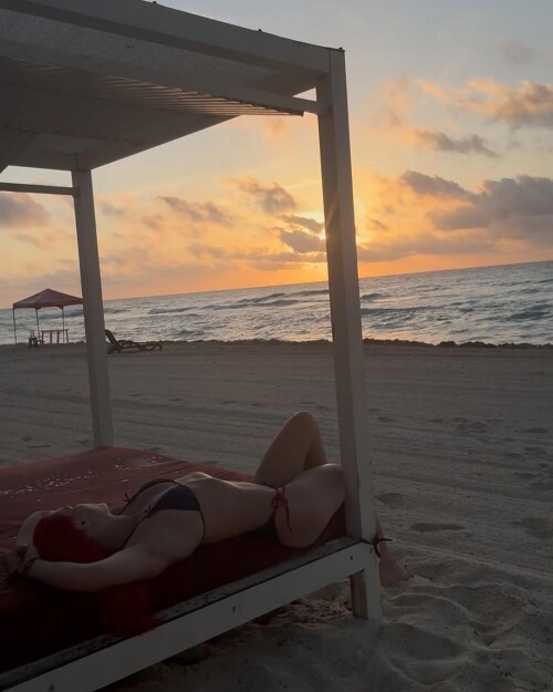 gillian r v0 vgk5ywuimk2f110d9300f937dd36b