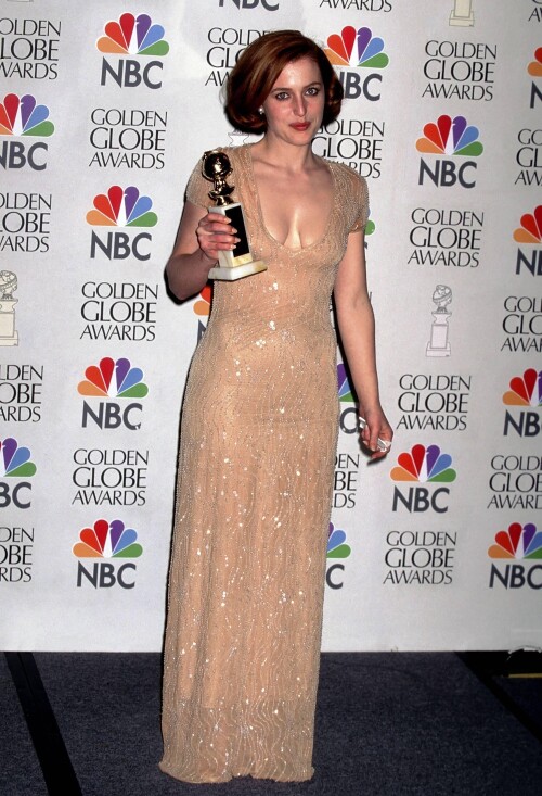 gillian anderson golden globe awards 8571e42f6efadef32