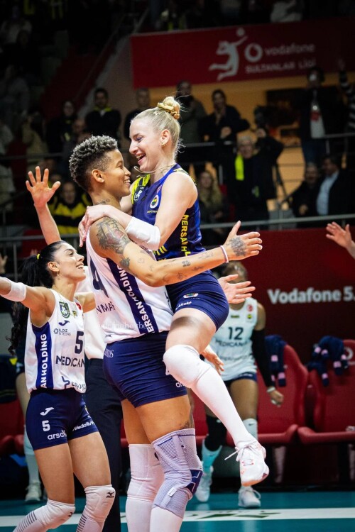 gizem orge v0 mwt5uh9pwlte106f5b19087c70d0f