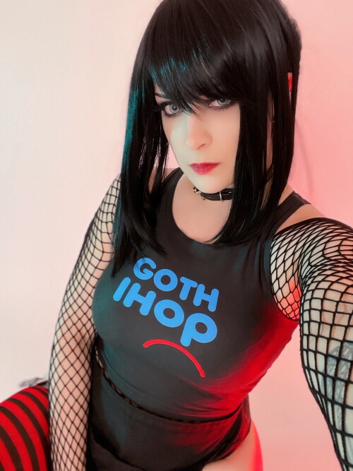 goth1867ba824f90504d6f