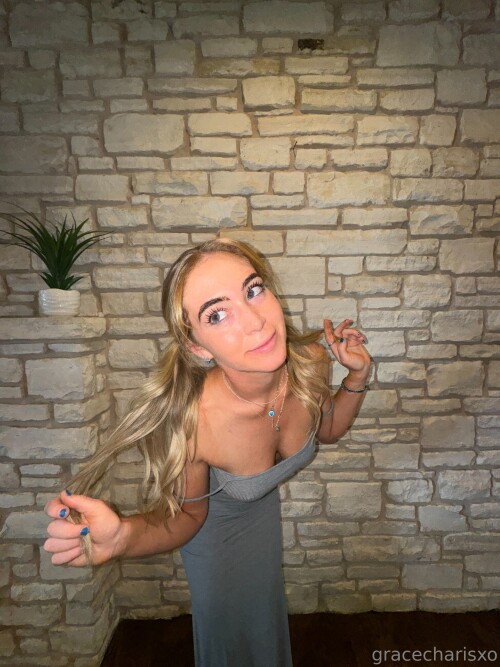 gracecharisxo Big blue eyes and big source 72eb9efd065ef0a96