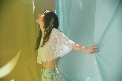 gracie abrams for flaunt magazine issue 187 the critical mass issue june 2023 16a605bffa033fbb6d