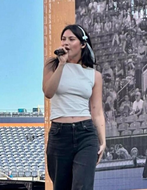 gracie52df3e76a97bee45b0