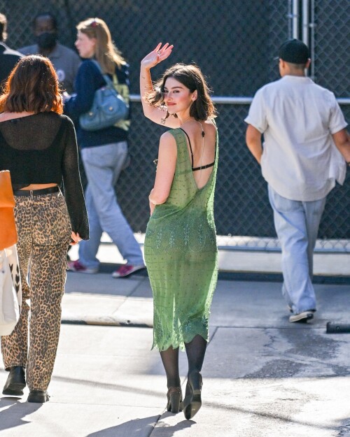 gracieabrams 26ed5be93390c9951f