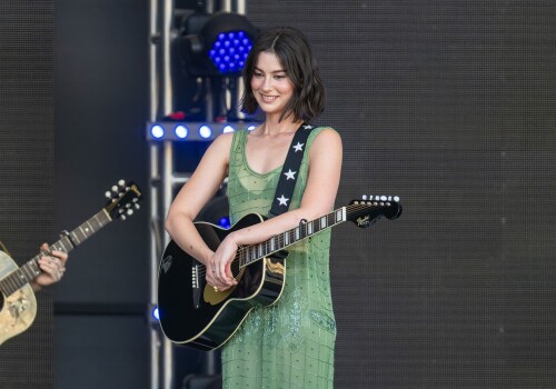 gracieabrams 5883a882bba205adc2