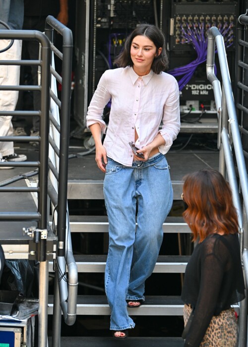 gracieabrams 62a31d8450b67cd959