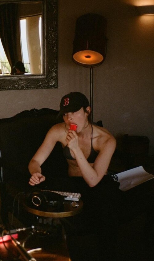 gracieabrams 1748987053 3647090203463834995 257850377796deef6a4771a5d