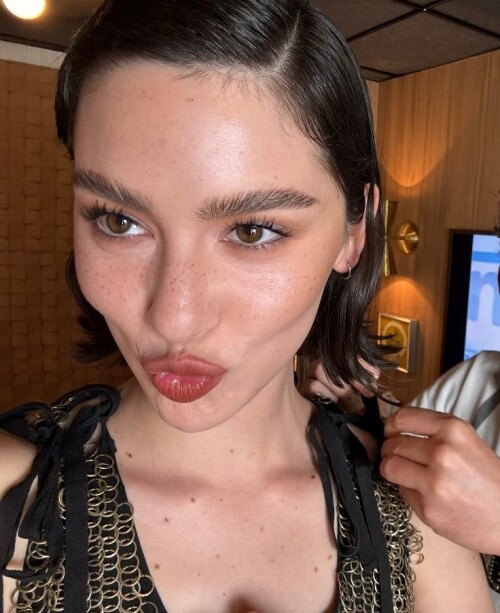 gracieabrams 1750445757 25785037756629de0734348f4