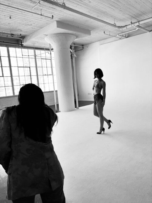 gracieabrams_1758138247_3723855984235150940_257850377bcb75f2a0b3f601f