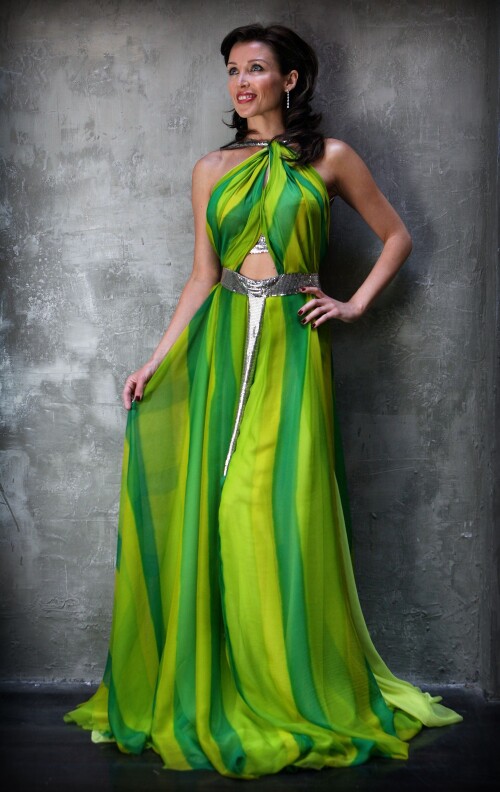 green016-788655c55e77b4462