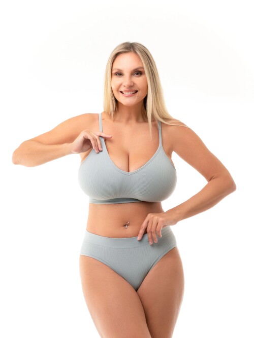 grey green 72756838902dd018f1e58a141a