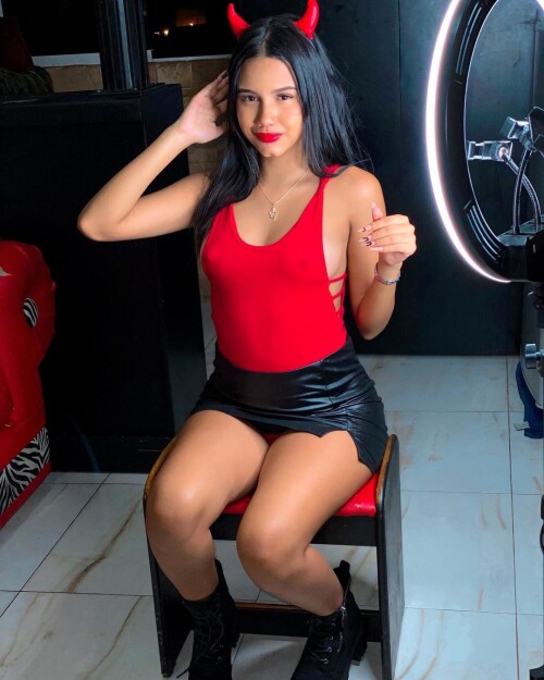 greyprincs CHA9zUoFMpP CHA9zReFuFwa682e3b7b8e950bf