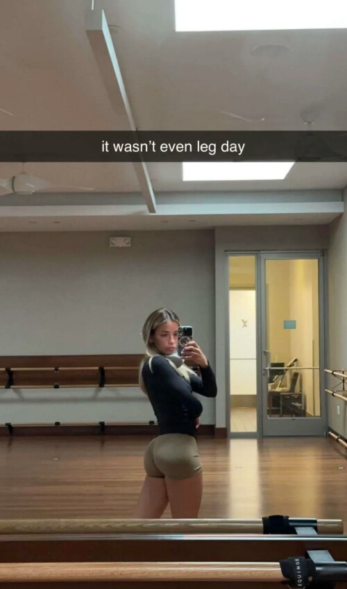 gym status not even leg day v0 3uddnx6o6xya1d6f2d5ecad16835c