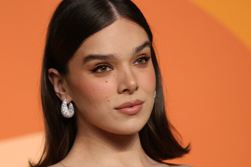 hailee 2581a35ffeb987a13e